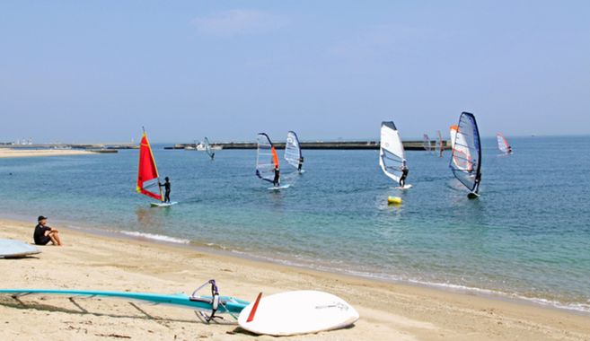 ウィンドサーフィンに行ってみたい！