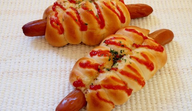 ウインナーロールパン