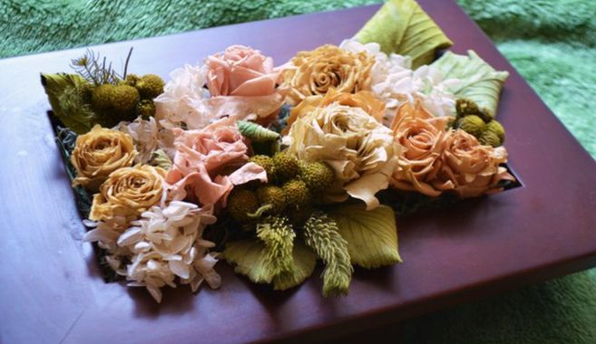 ドライフラワーのフラワーアレンジメント