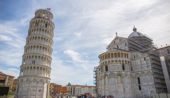ピサの斜塔