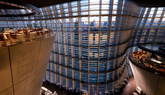 美術館内のカフェやレストランを楽しもう