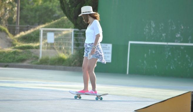 スケボーガール