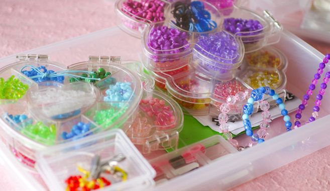 ビーズアクセサリーに必要な道具