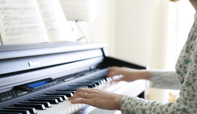 電子ピアノ演奏