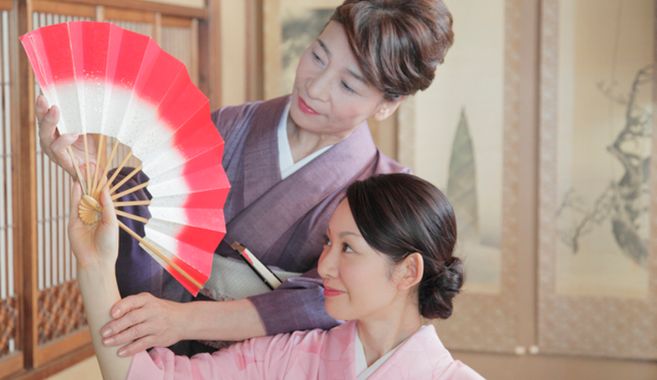 日本舞踊を習う