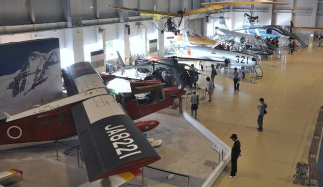 航空プラザ