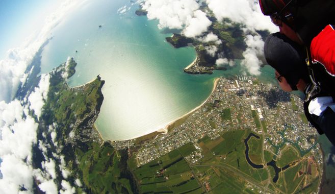 スカイダイビングで爽快になろう