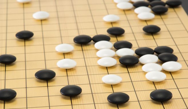 頭をフル回転させて楽しむ囲碁