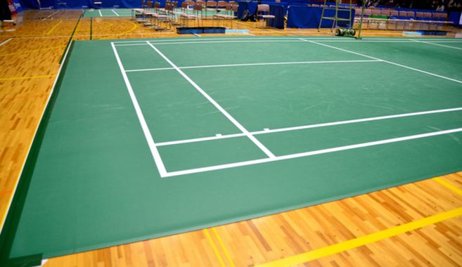 バドミントンコート