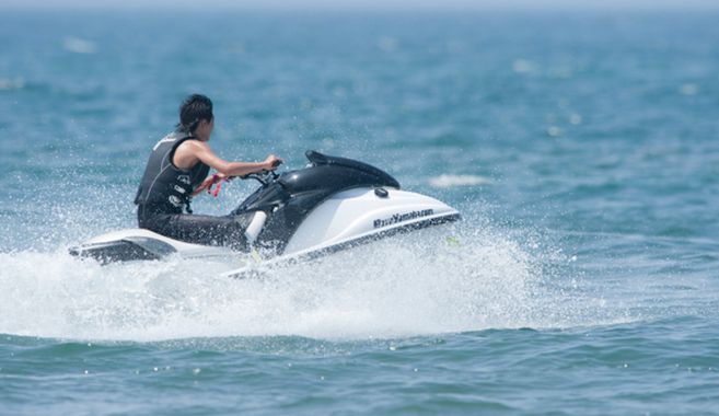 ジェットスキー
