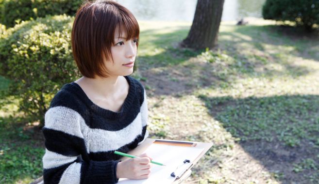 スケッチを描く