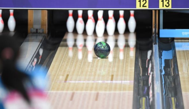 ボウリング