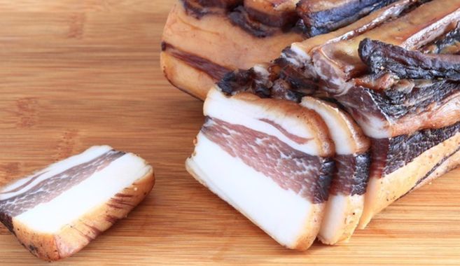 ベーコンの燻製