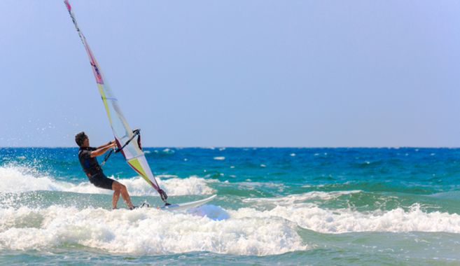ウィンドサーフィン
