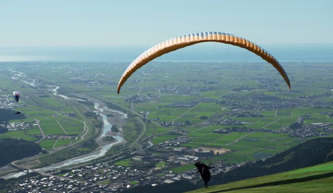 パラグライダーを飛んでみよう