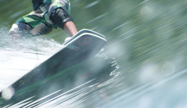 ウェイクボードの魅力