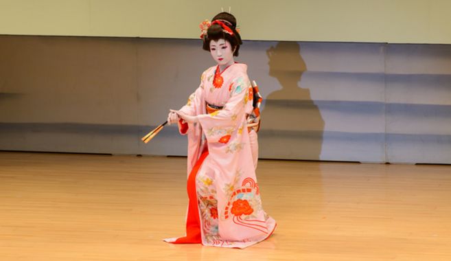 日本舞踊